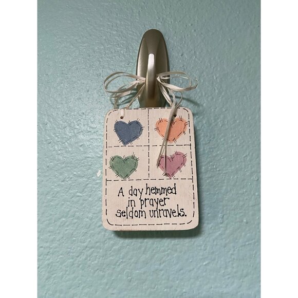 Handmade Prayer Quote‎ Wood Sign with Hearts and Tie String - Picture 2 of 8